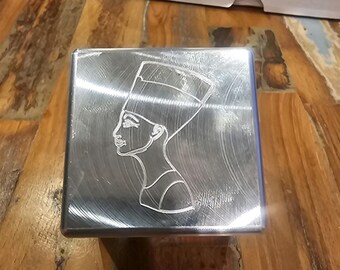 Cubo de aluminio cuadrado de 57 mm grabado