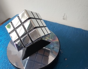 Aluminum multi square display cube  mirror finish and grooves hand painted  NO BASE