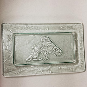 Indigenous Art from the Haida Nation – Heavy Glass Platter/Tray with Orca (Killer Whale) – Decorative Art or Attractive Canadian Servingware
