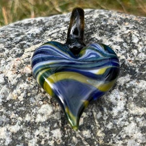 Blau und Gelb Farbe Twist Herz