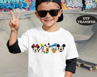 Lámina de transferencia DTF de Mickey y sus amigos: Lista para usar, diseño vibrante.