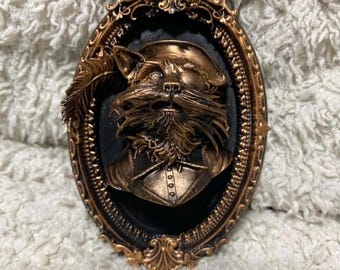 ¡Decoración de pared con marco 3D ornamentado de Labyrinth, Sir Didymus! ¡Productos originales de Labyrinth hechos a mano!