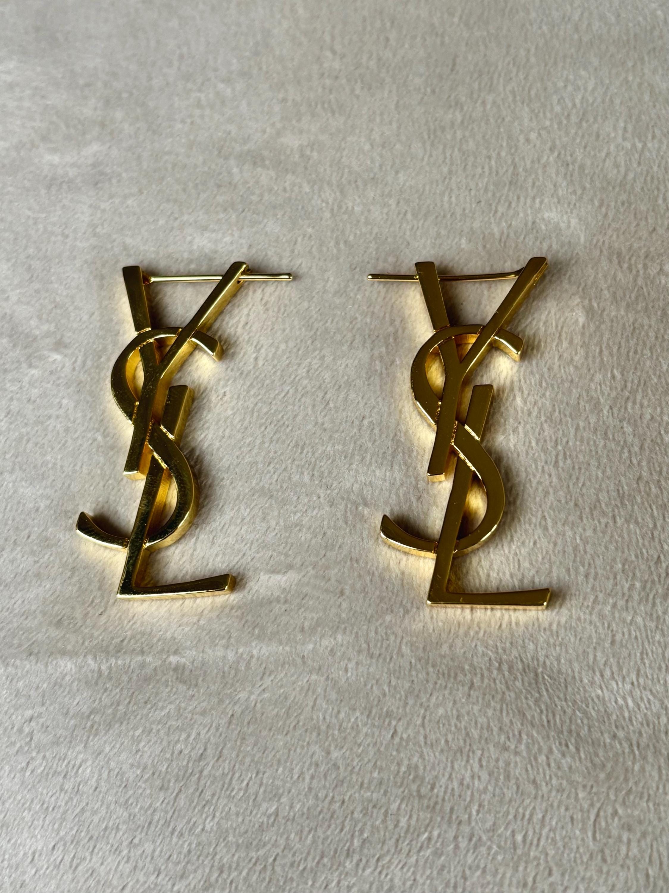 Boucles D'oreilles Créoles Vintage YSL - En Alliage Doré, Bijou Promotionnel Authentique, Occasion