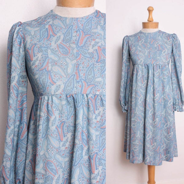 1970s Baby Doll Mini Dress in Pale Blue White & Orange Graphic Paisley Print - XS / S