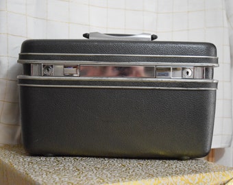 Vintage Samsonite Train Case with Tray Insert