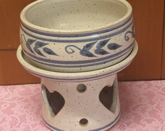 Vintage Handmade Pottery Potpourri Warmer - Candle Warmer - Room Scenter with Makers Mark