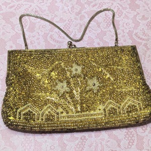 Vintage Beautiful Beaded Gold Handbag / Purse / Clutch / Evening Bag with Kiss Clasp