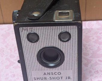Vintage ANSCO Shur-Shot Jr Box Camera
