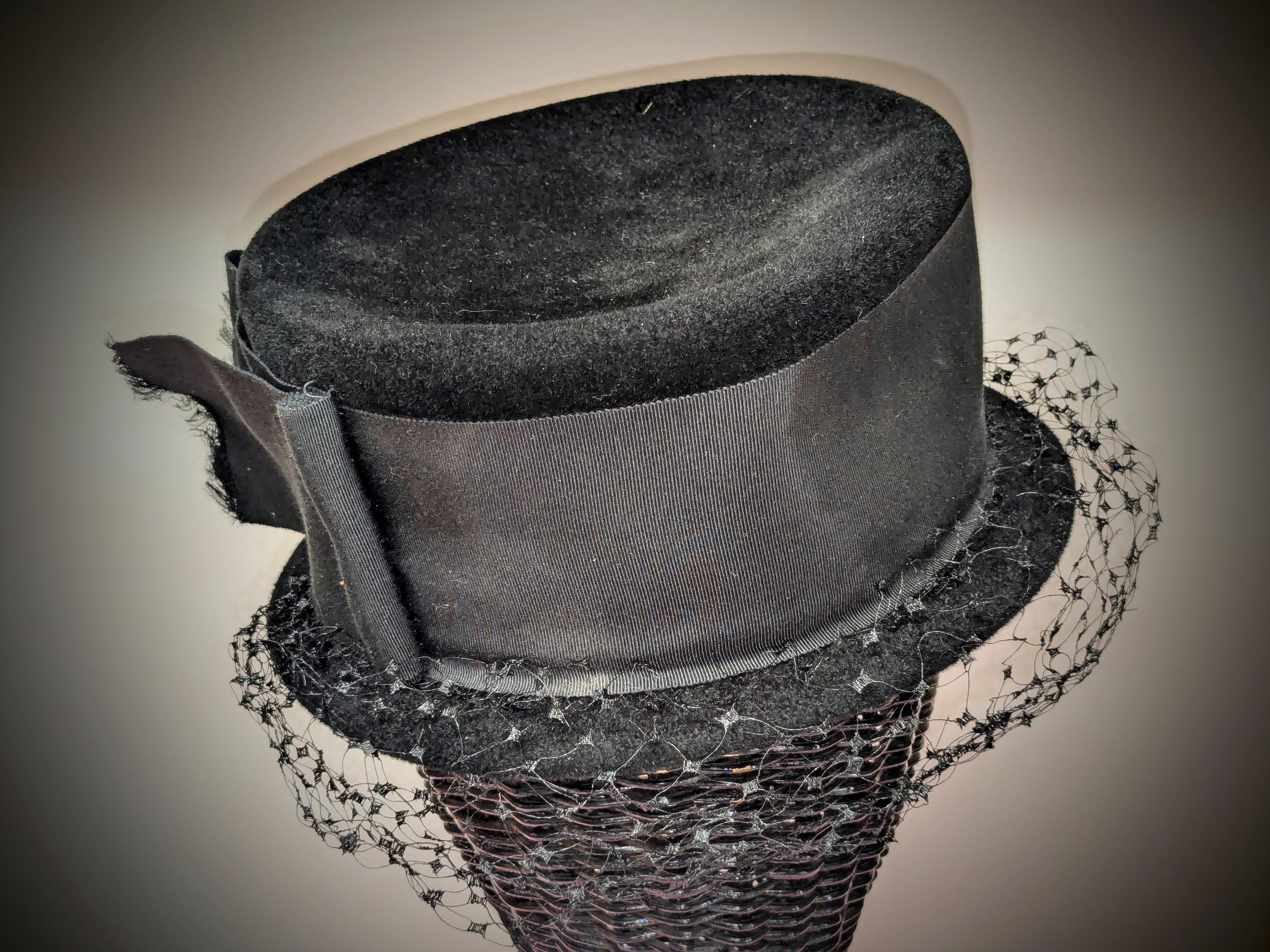 Vintage Beautiful Black Hat List Union Made Vintage Union Made Hat In Women main image 3