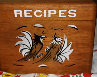 Vintage Solid Wood Recipe Box with Rooster Motif