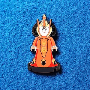 Minifig Queen Amidala 2.2&quot; Enamel Pin