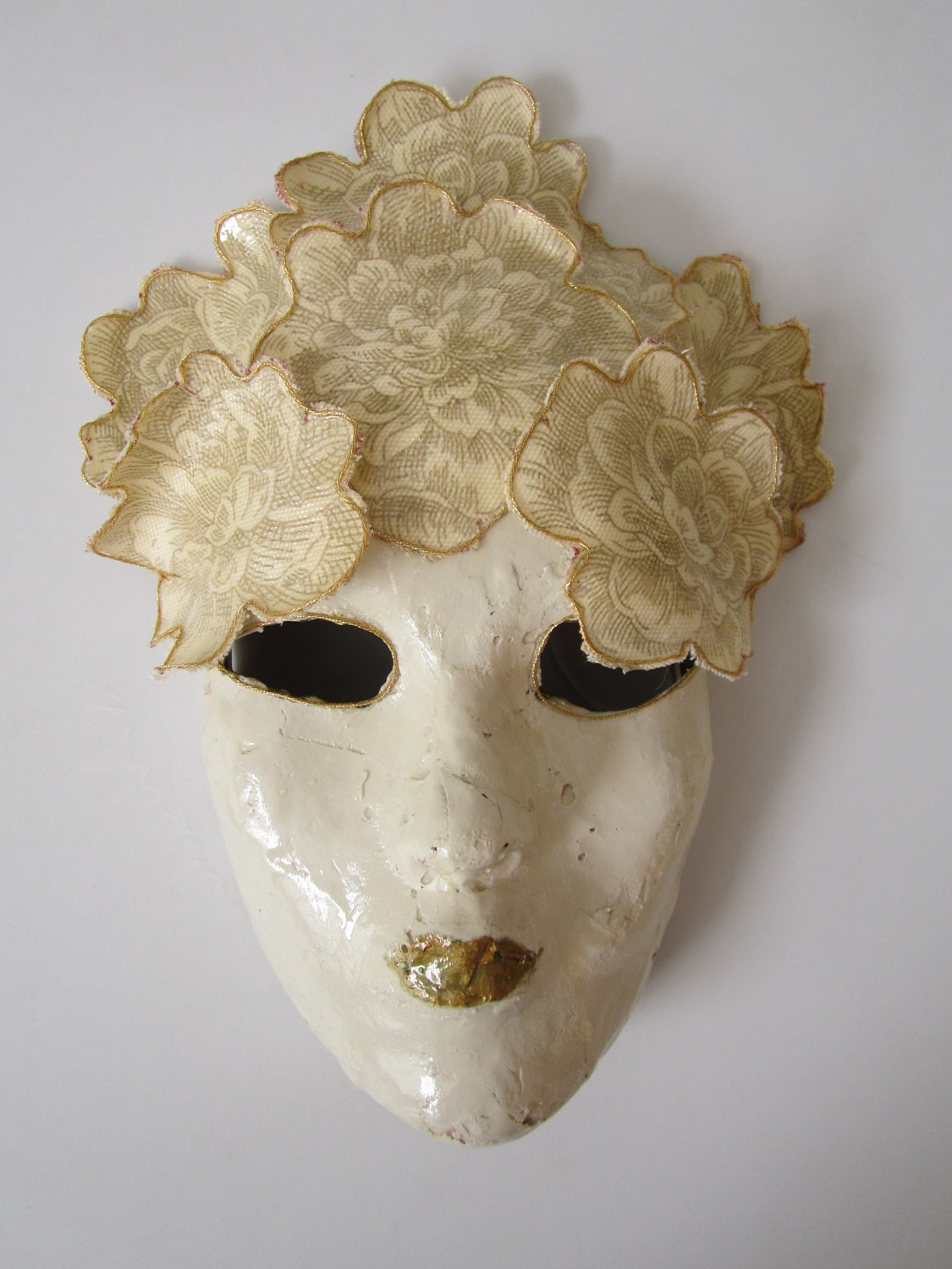 Mask Mardi Gras, Carnivale Style Paper Mache Ivory With