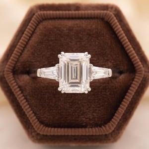 2CT Emerald Cut Moissanite Three-Stone Engagement Ring, 14K White Gold Tapered Baguette Side Stones Vintage Style Ring, Promise Gift For Her