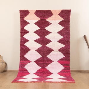 Pink Vintage Moroccan Rug, Authentic Moroccan Rug, 4x8 Moroccan rug, Bold Boho Rug