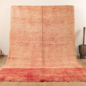Alfombra Boujaad vintage color rojo melocotón, auténtica alfombra marroquí, alfombra marroquí de 18 x 28 cm, alfombra lisa con degradado descolorido, alfombra marroquí