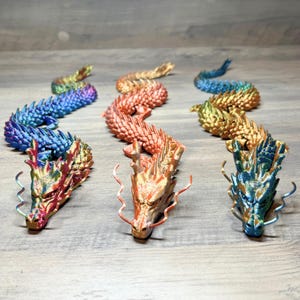 Articulated Dragon 3D Printed -  Dragon Toy, Articulated Figurine, Dragon Lover Gift, Fidget Toy, Stress Toy, Unique Desk Decor
