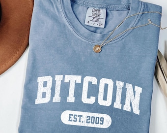 Bitcoin Shirt Unisex, Bitcoin EST 2009, Crypto T-Shirt, Minimalist Bitcoin Tee, Bitcoin Trader Gift, BTC Gift, Bitcoin Merch, Crypto Fan Tee