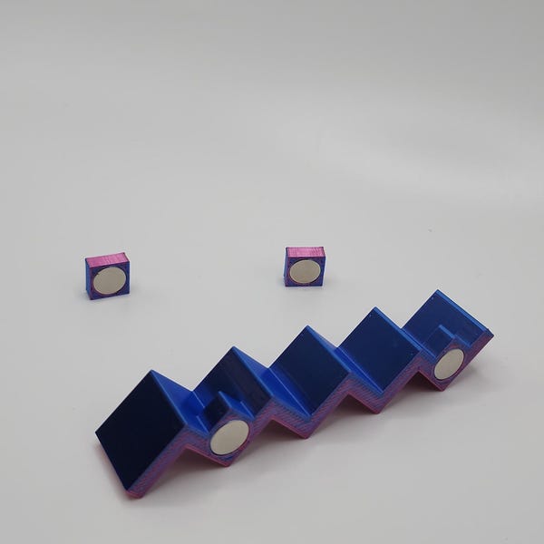 Magnetic Spider Stairs | 4" Climbing Steps for Enclosures | Fun 3D Printed Decor