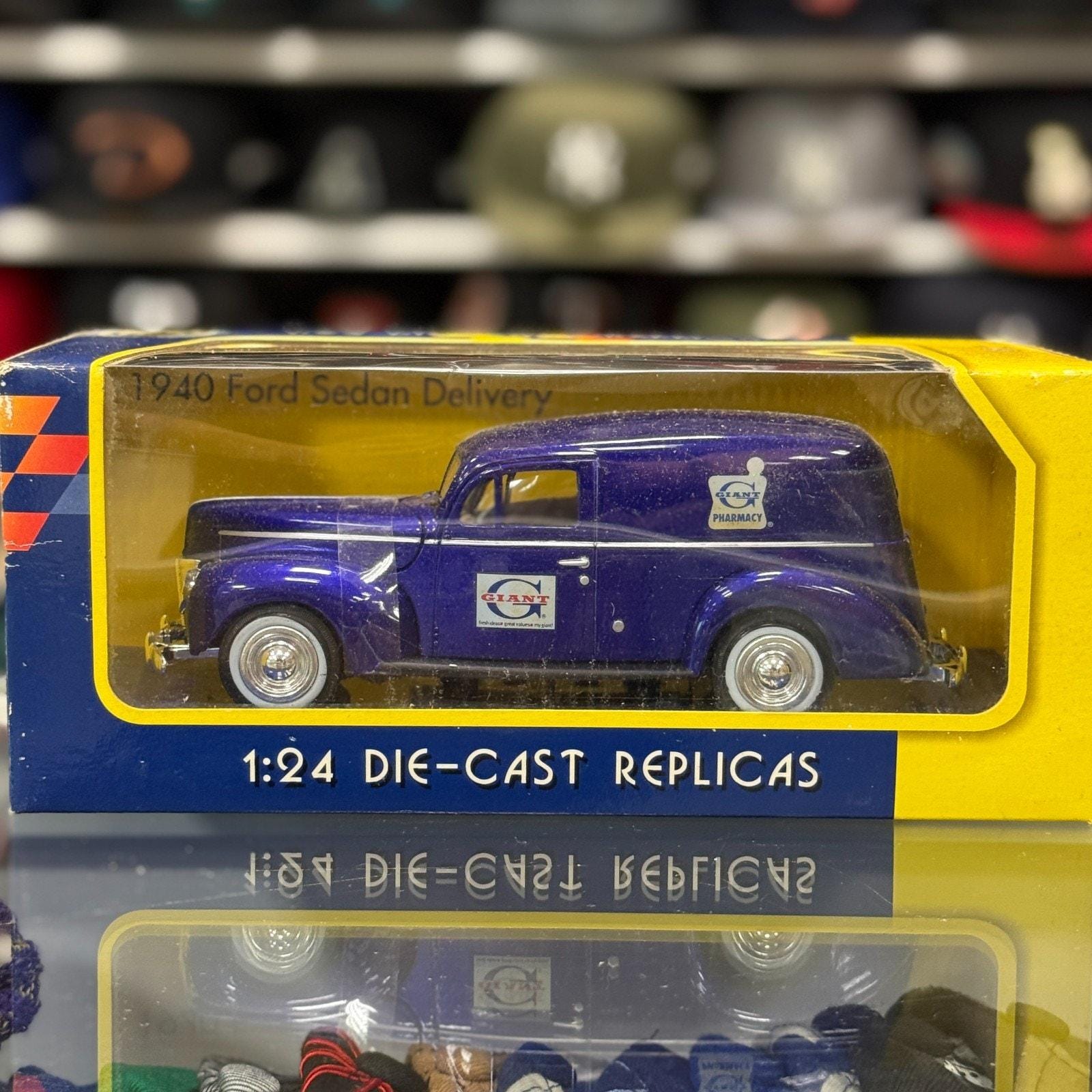 1/24 1940 Ford Sedan Delivery 'pharmacy' Motormax Blue - Etsy