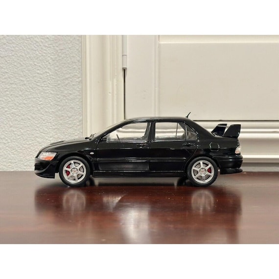 Mitsubishi Lancer Evo 8 VIII Street Car Black Autoart 1/18 | Rare
