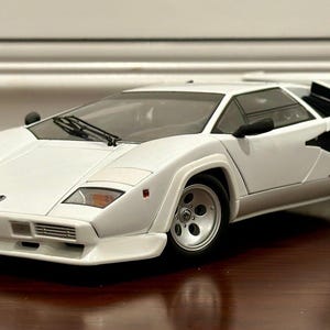 Lamborghini Countach 1:18 - Etsy