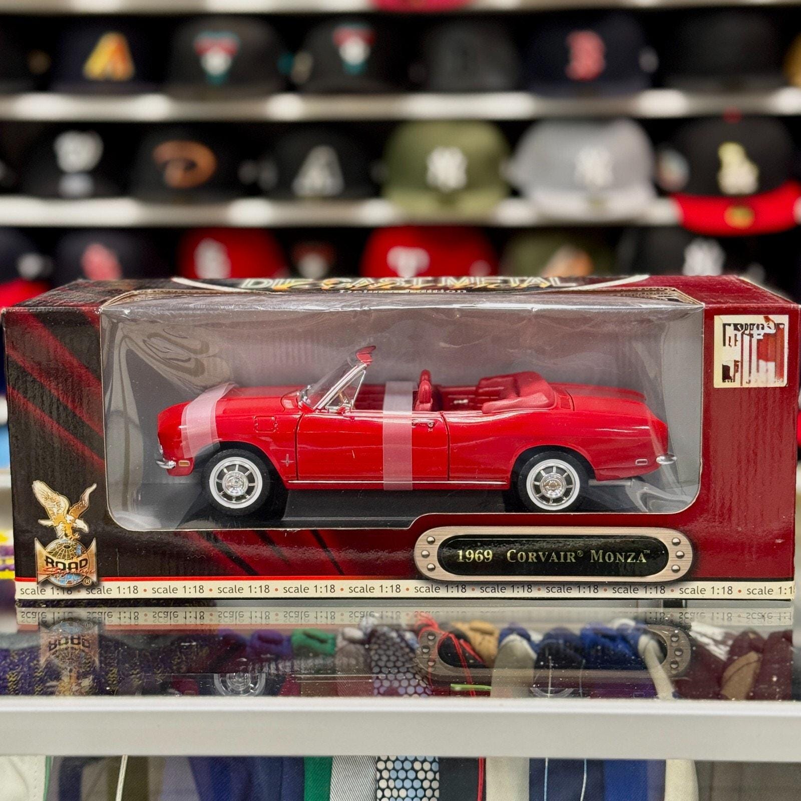 1/18 1969 Chevrolet Corvair Monza Convertible Red Road Signature
