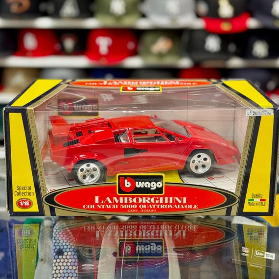 1/18 Lamborghini Countach 5000 QV Red Bburago Special Collection