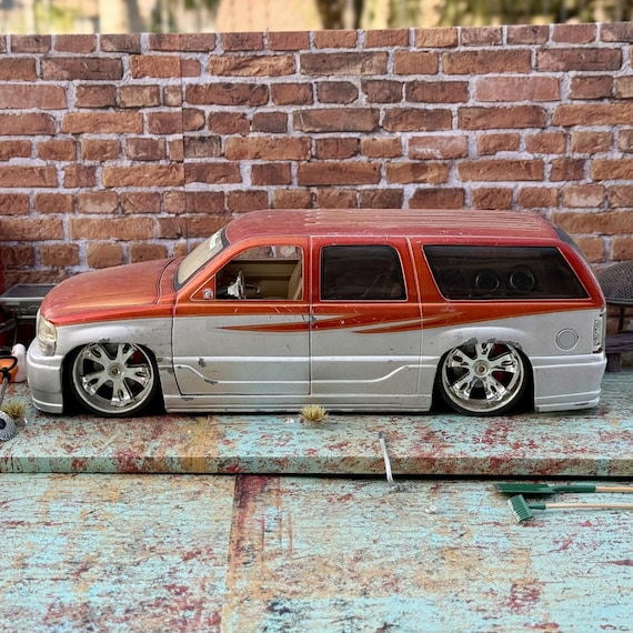 1/18 Scale GMC Yukon Denali JADA DUB City | Barn Find Model Car - Etsy