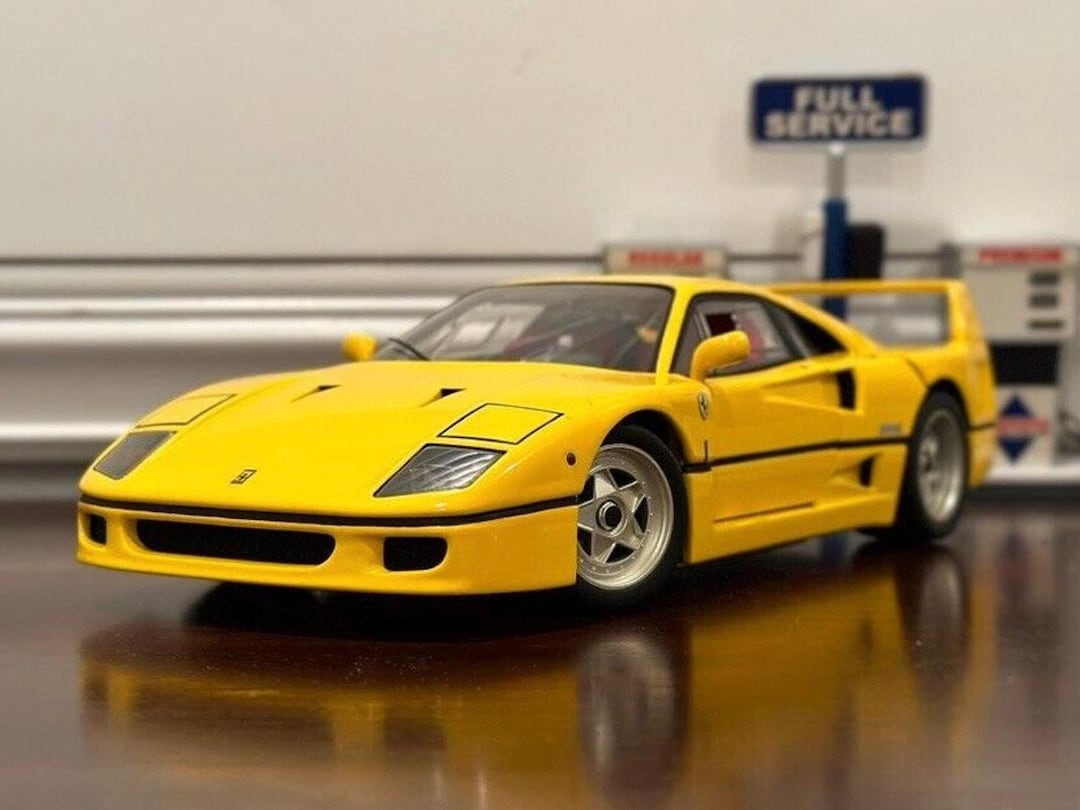 ホットウィールズ社製 1/18 エリート版 フェラーリ F40 il_1080xN.6589963595_8gek.jpg