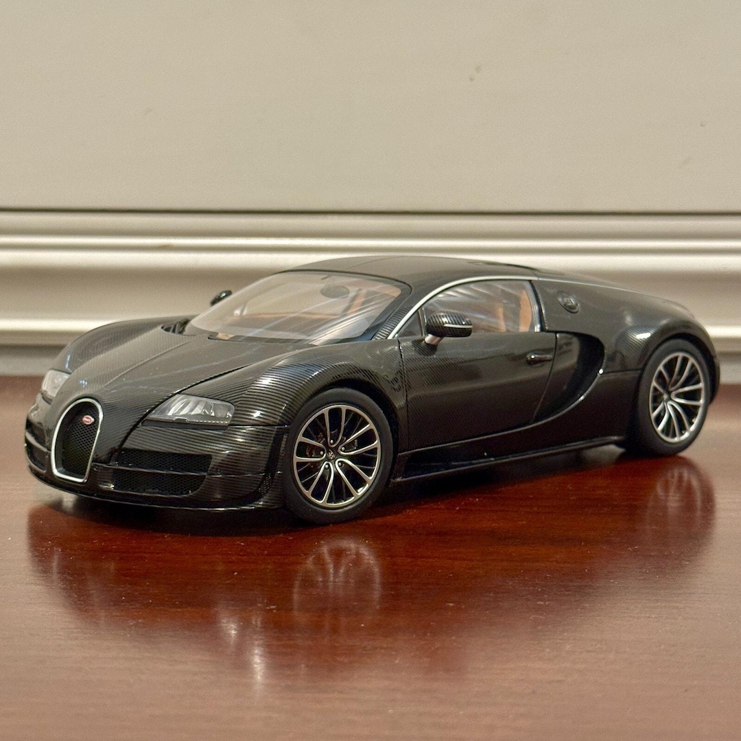 Autoart 1/18 Bugatti Veyron Super Sport 2010 GT Carbon Black | in