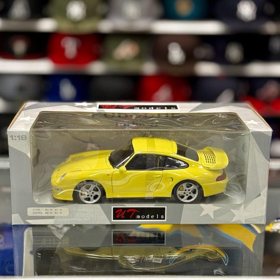 UT Models Porsche turbo S イエロー 1:18 絶版 1/18 Porsche 993 Turbo S Diecast Model Car - UT Models - Yellow