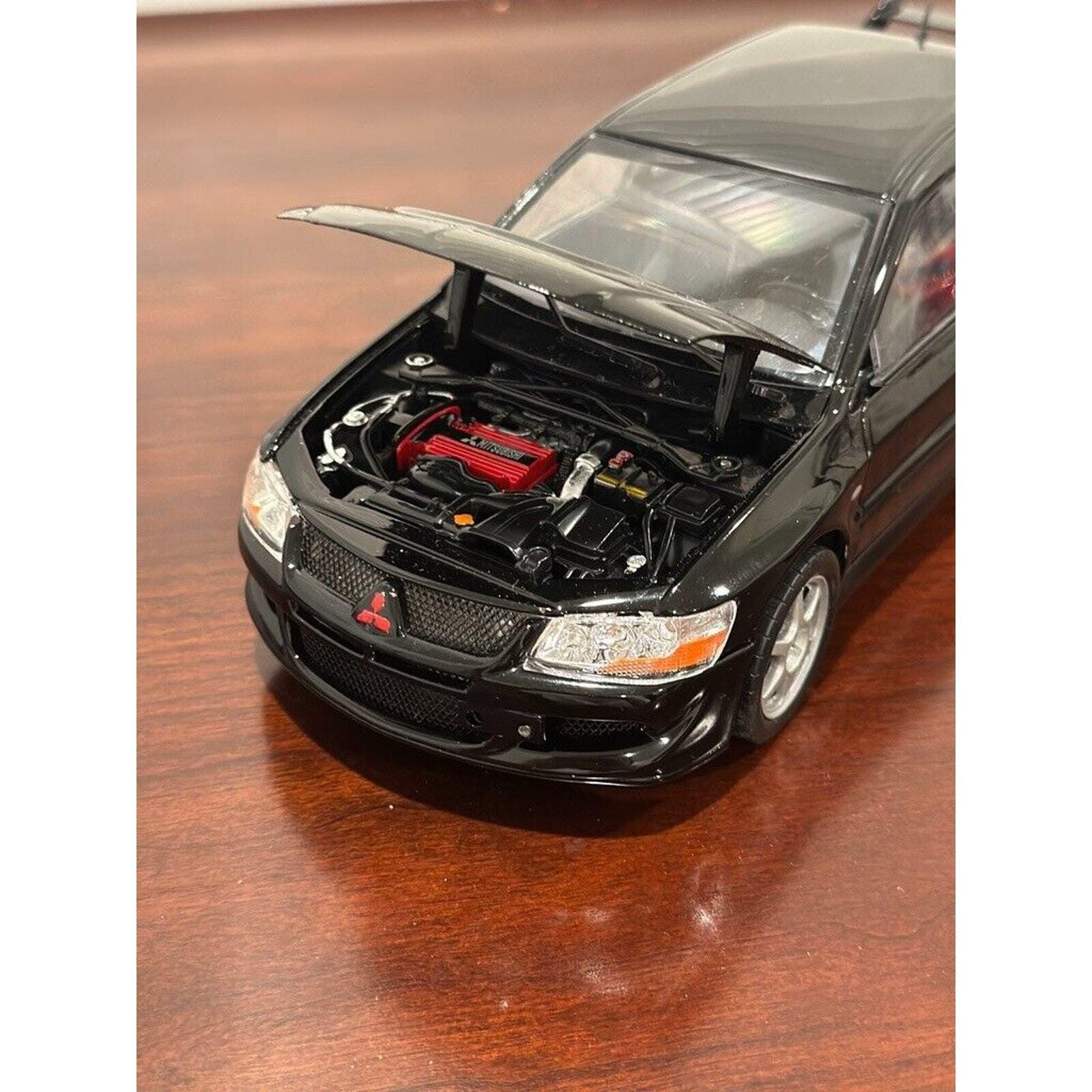 Mitsubishi Lancer Evo 8 VIII Street Car Black Autoart 1/18 | Rare