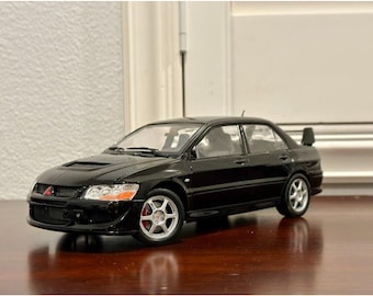 Mitsubishi Lancer Evo 8 VIII Street Car Black Autoart 1/18 | Rare