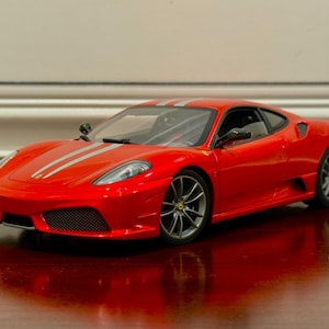 1/18 Ferrari F430 Scuderia Red with Silver Stripes Hot Wheels Elite | Open Box