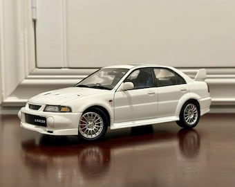 さとす　AUTOart 1/43 MITSUBISHI LANCER Amazon.co.jp: AUTOart 1/43 Mitsubishi Lancer Evolution VII White
