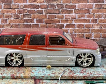 ユーコンデナリ　1/18 1/18 Scale GMC Yukon Denali JADA DUB City | Barn Find Model Car - Etsy