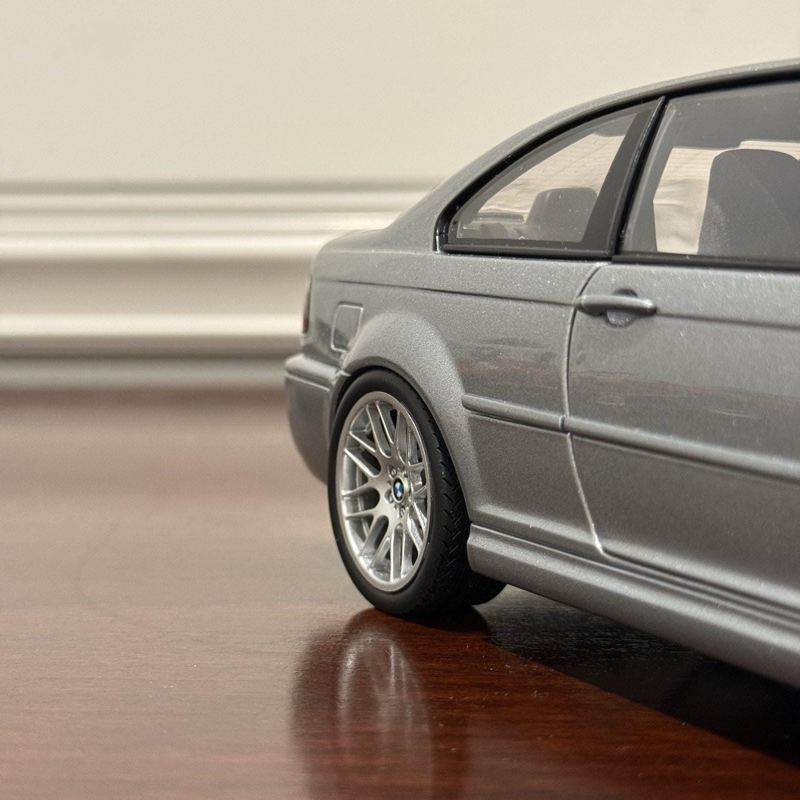 1／18  M3 CSL 中古 ダイキャストカー 1/18 BMW E46 M3 CSL｜トレファクONLINE