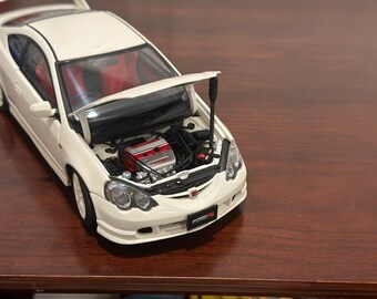 Autoart 1/18 Honda Acura Integra Type R Champion White Diecast