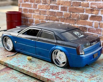 1/18 Scale Chrysler 300C Blue/black JADA DUB City | Diorama Model
