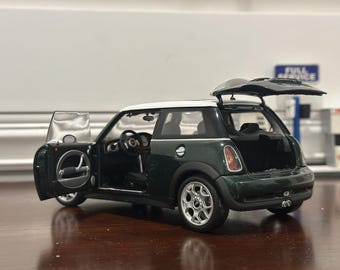 1/18 ミニクーパーS グリーン 京商 日本限定 | 説明を読む - Etsy 日本