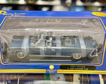 1/24 1961 Lincoln X100 'kennedy Car' American Mint Diecast Car