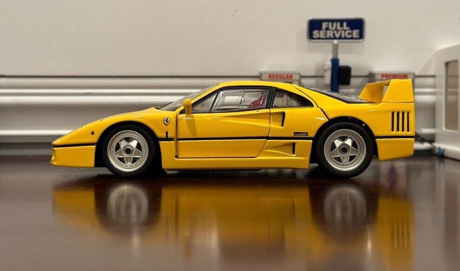 ホットウィールズ社製 1/18 エリート版 フェラーリ F40 Amazon | ホットウィールズ社製1 18 フェラーリF40 | ミニカー・ダイ