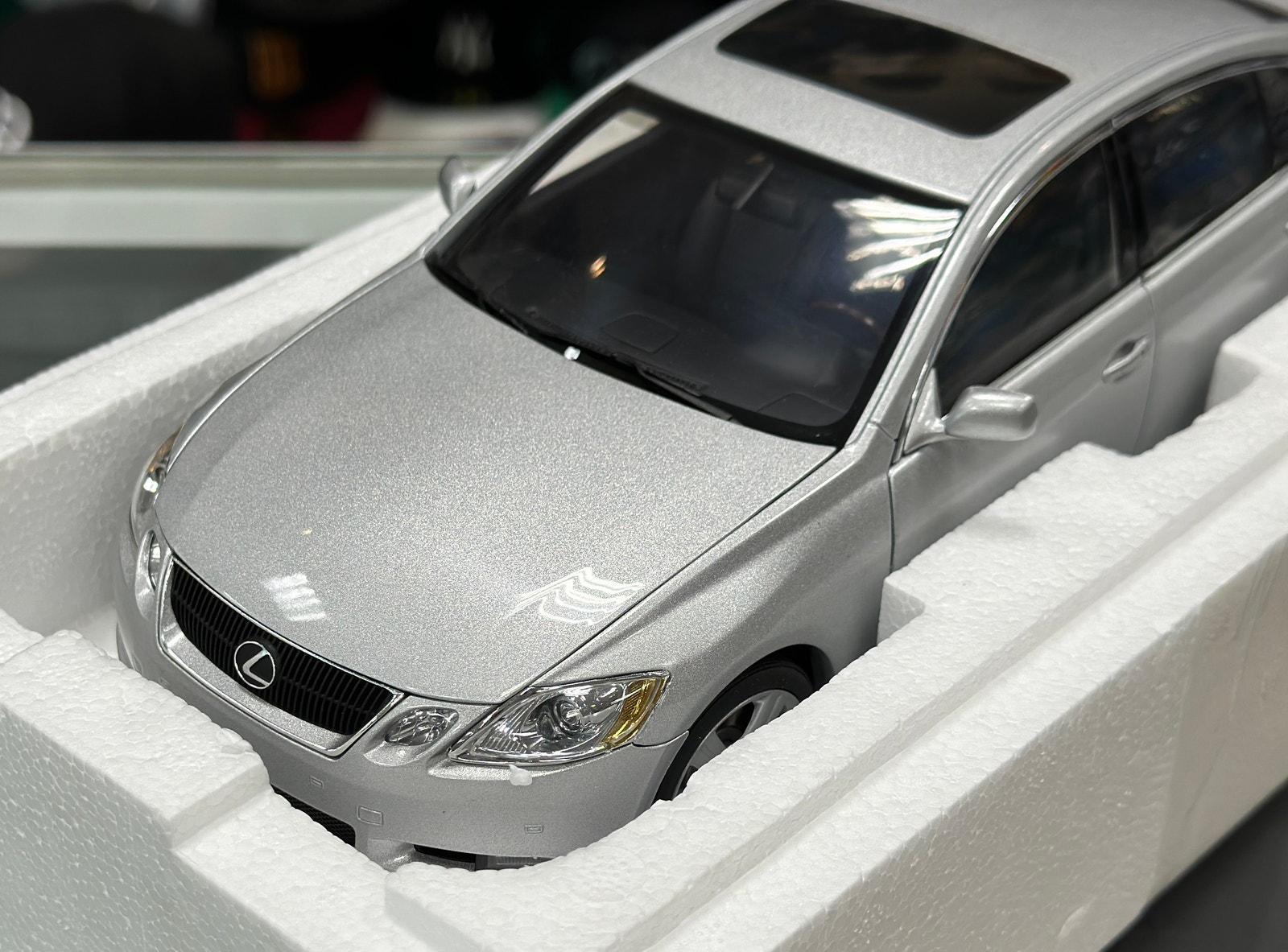 レクサス GS430 オートアート 1/18 シルバー ミニカー 激レア Yahoo!オークション - AUTOart オートアート 1/18 LEXUS レクサス GS 4