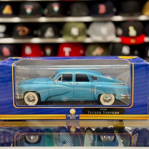 1/18 1948 Tucker Torpedo Studebaker Metallic Blue American Mint Premium Edition