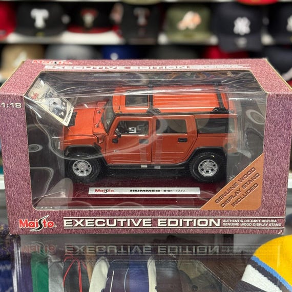 1/18 Hummer H2 SUV Orange Maisto Executive Edition Wood Display