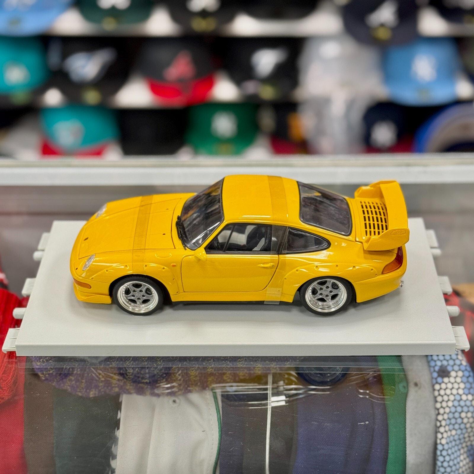 Miniature UT Models 1/18 - Porsche 911 Carrera Vert Clair - Diecast