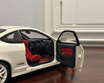 Autoart 1/18 Honda Acura Integra Type R Champion White Diecast