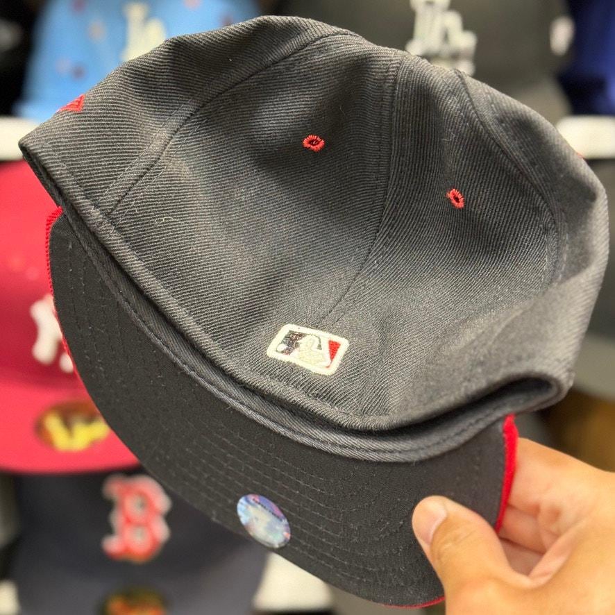 B60 ニューエラ 59fifty ブルワーズ usa製 ヴィンテージ 1560 ニューエラ ミルウォーキー・ブルワーズ 59FIFTY フィットハット