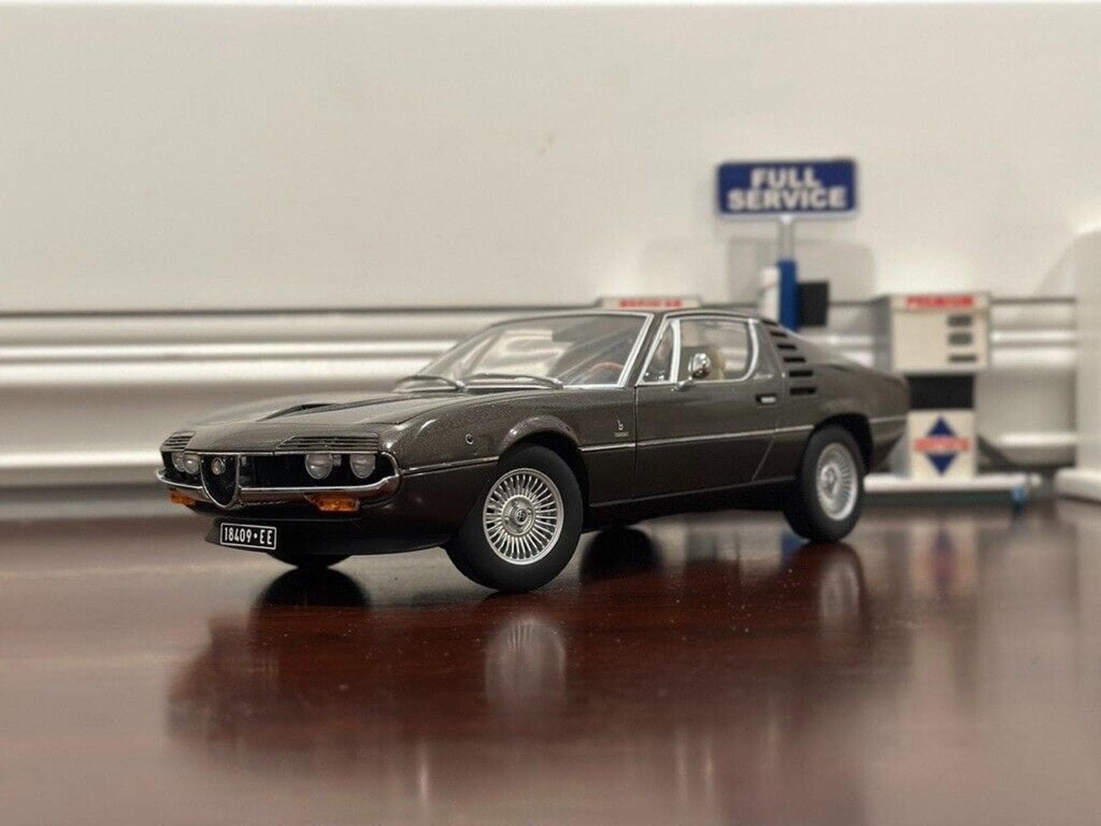 Autoart 1/18 Alfa Romeo Montreal Charcoal Diecast Model Car | US