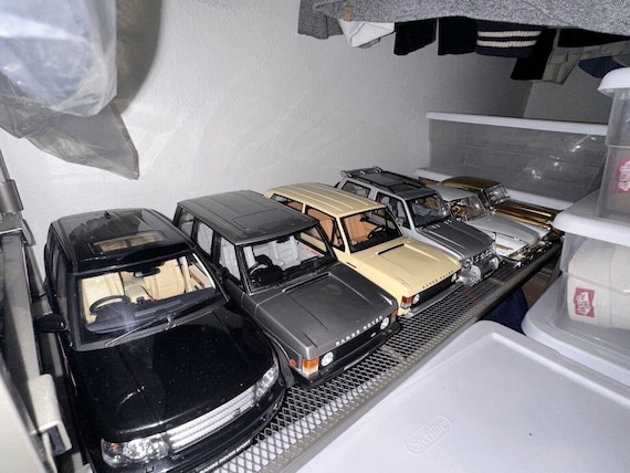 Land Rover 1/18 Range Rover Sport Black Vintage Autoart Millennium